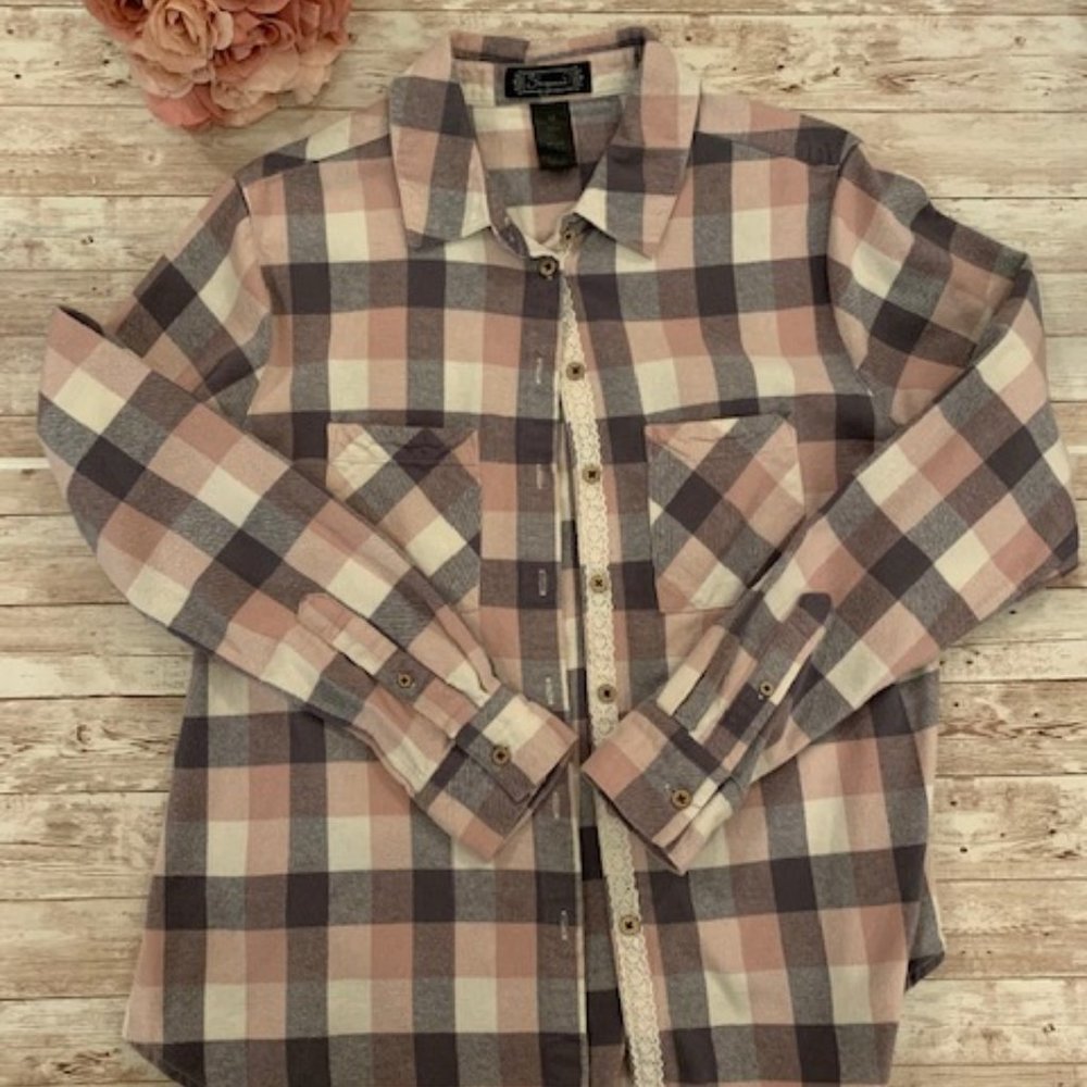 Shyanne Flannel Shirt with Lace Detail - Picture 2 of 9